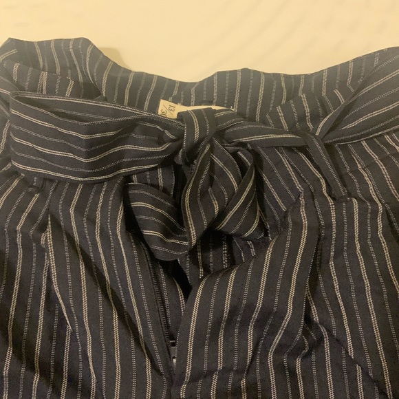 Navy blue stripped flared pants - Picture 3 of 6